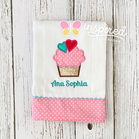 Cupcake with hearts Burp Cloth